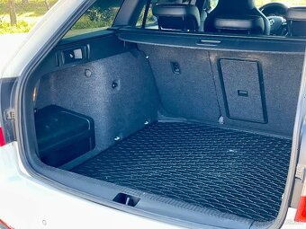 Škoda Octavia Combi 2.0 TDI DPF RS DSG - 20