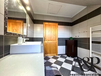 7 IZBOVÝ RODINNÝ DOM, POZEMOK 2717M2, PRIETRŽ, okr. SENICA - 20