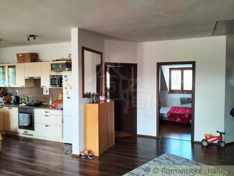 Dvojpodlažná polyfunkčná budova s bytmi, kanceláriou a pi - 20