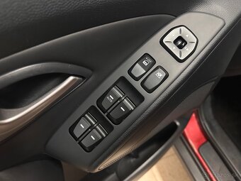 Hyundai ix35 2.0i DOHC 4x4 - 20