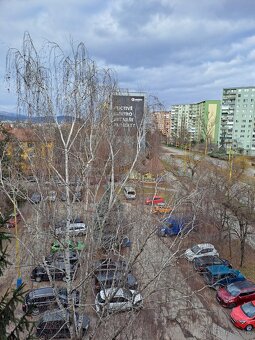 TEHLOVÝ priestranný 3 izb. byt po rekoštrukcii - 20