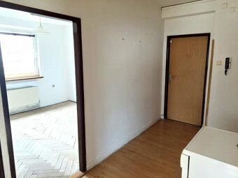 PREDAJ 3 - IZBOVÝ TEHLOVÝ BYT BLÍZKE CENTRUM MESTA - 20