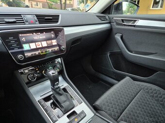 Škoda Superb Combi 2.0 TDI SCR Ambition DSG - 20