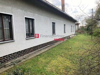 Romantický vidiecky domček v obci Jelka čaká na svojho novéh - 20