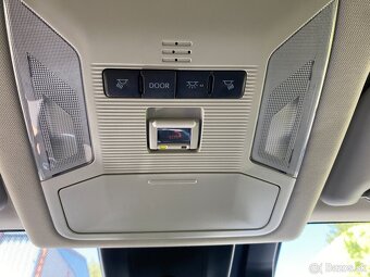 TOYOTA  RAV4  2,0  129kW - 20