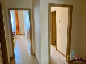 SPEKTRUM REALITY- 3-izbový  apartmán v Rezorte Royal Holiday - 20