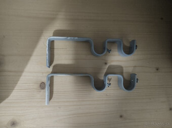 (09)  Garniže, konzoly, krúžky na závesy, úchytky - 20