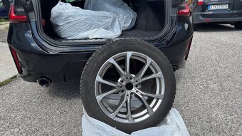 BMW 320d Touring xDrive – TOP STAV, ZÁRUKA, DPH - 20