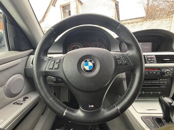 BMW Rad 3 Coupé 330 xd A/T - 20