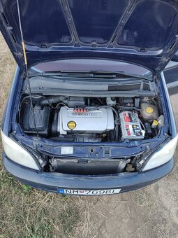 Opel Zafira 1.6 benzín/LPG - 20