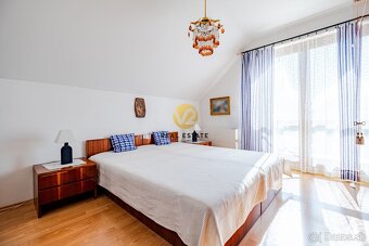 Na PREDAJ 4i rodinný dom s garážou 132 m2 v centre Nitry - K - 20