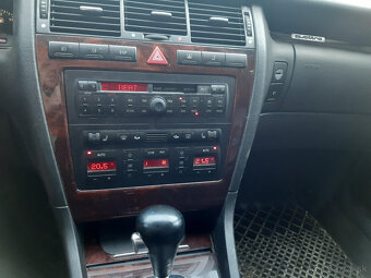 AUDI A8 D2 4.2 228kw krátká i long - díly - 20