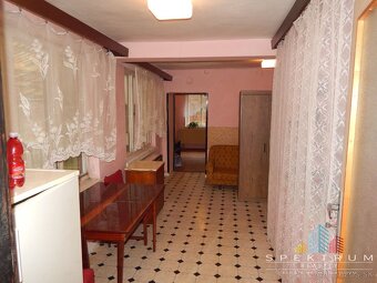 SPEKTRUM REALITY - Na Predaj rodinný dom s pozemkom 1385 m2, - 20
