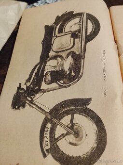 kniha,  brožúra a legitimácia - 20