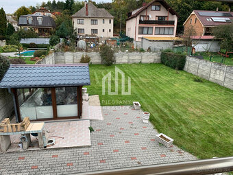 EXKLUZÍVNE RD v Banke s pozemkom 728 m2 a poschodie so sam - 20