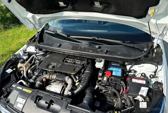 Peugeot 308 SW 1.6 BlueHDi Allure EAT6, FULL LED - 20