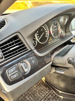 Predám BMW F10, 525D r.v.2010 3.0-liter diesel - 20