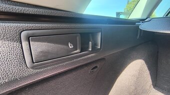 Predám Volkswagen Golf Variant 1.6 TDI CXXB 110k DSG EU6b - 20