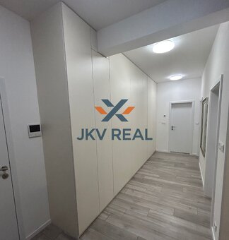 Na predaj 3 izbový byt v Karlovej Vsi Staré Grunty - 20