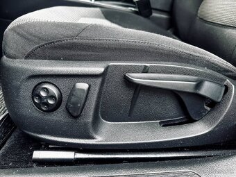 Volkswagen Passat B7 variant 1.6 TDI BMT Comfortline - 20