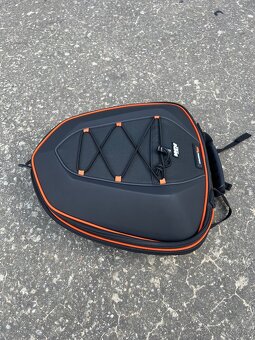 KTM SUPERDUKE 1290 R Orange 2022 v záruke, odpočet DPH - 20