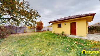 NA PREDAJ ÚTULNÝ, 4 IZBOVÝ RODINNÝ DOM S TERASOU A GARÁŽOU, - 20