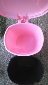 Predám náhrobné kahance,sviečky, svietnik,váhu,nožnice,kôš - 20