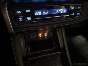 Toyota Auris combi 1,6 97kW 85000km slovák Full LED - 20