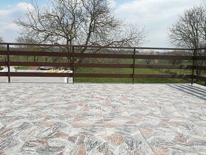 Exkluzívny predaj 6.izb 220m2 RD v obci Horňany a pozemkom - 20