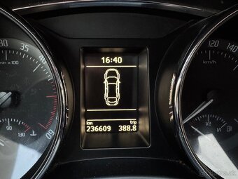Skoda superb combi 2.0 tdi 103kw 2011 - 20