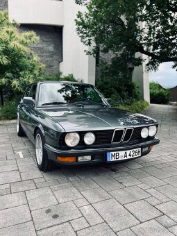 BMW E28 525 eta M20B27 - 20