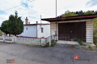 5,5 izbový starší rodinný dom na predaj - Valaská Dubová - R - 20