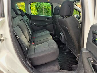 Peugeot 3008 1.6 hdi 2010 - 20