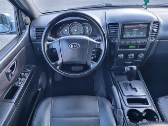 KIA SORENTO 2,5CRDi 4x4 - 20