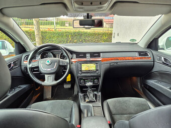 Škoda Superb 3,6 FSi V6 DSG Alcantara Combi TZ 199.999Kč - 20