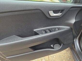 KIA RIO 2019 1.4 AT. 35.442km - 20