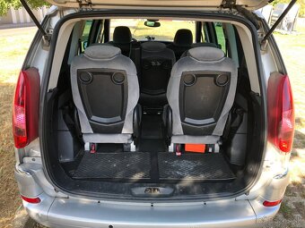 Peugeot 807 2.0 HDi (100 kW) Family, 7 miest, manuál, diesel - 20