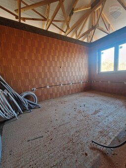 REZERVOVANEPredaj 4 izbový bungalov s garážou Nitra - Zob - 20