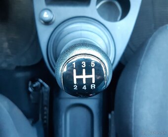Ford Fiesta 1.3i Family 2005 - 20