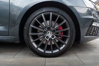 Škoda Octavia Combi 2.0 TDI RS DSG - 20