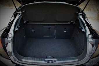 Infiniti QX30 2.2D 4x4 7 AT Premium AWD, 360° kamera, MB GLA - 20