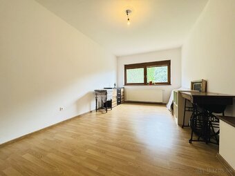 Na predaj 5i RD v obci Pernek. - 20