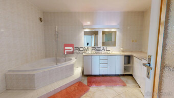 veľkometrážny 3 izbový byt s parkovacím miestom na predaj - 20