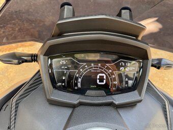 Predam Aprilia SR GT 125 model 2024 - 20