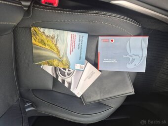 Predám  Toyota Avensis Combi 2.0 Valvematic Executive MDS - 20