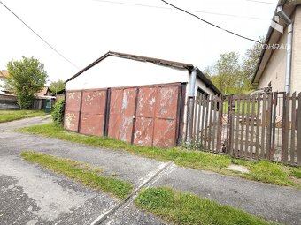 Dvojpodlažný rodinný 1/2 dom v Cinobani za cenu bytu - 20