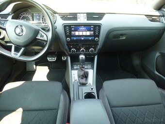 Predám škoda octavia 3,  2.0TDI  Combi RS - 20