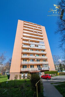 ZNÍŽENÉ  3 IZBOVÝ BYT -V CENTRE- S VÝHĽADOM NA NÁMESTIE - 20