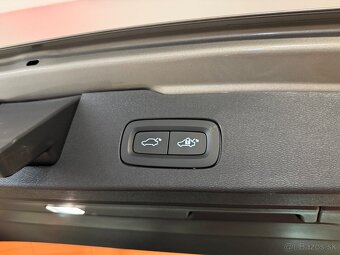 Volvo V60 T8 RECHARGE Inscription eAWD A/T 288kW - 20