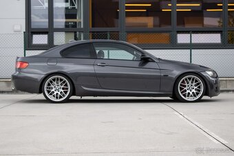 BMW Rad 3 Coupé 335 i A/T - 20
